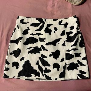 Le Lis cotton Cow Print Mini Skirt